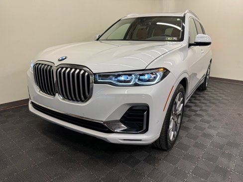 Used 2022 BMW X7 xDrive40i w/ Premium Package image 4