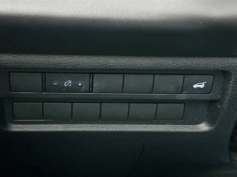 Used 2024 Mitsubishi Outlander SE image 16