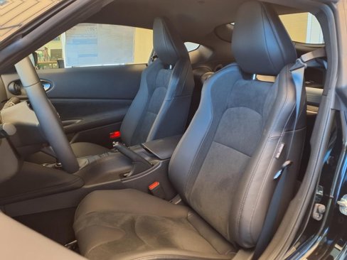 New 2025 Nissan Z Performance w/ Floor Mat Package image 12
