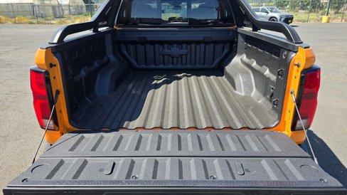 New 2025 Chevrolet Colorado Z71 w/ Midnight Edition image 9