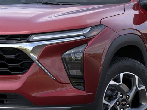New 2025 Chevrolet Trax LT w/ Driver Confidence Package image 11