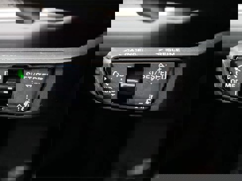 New 2025 Porsche Cayenne Turbo image 21