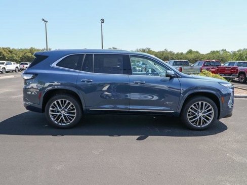 New 2026 Buick Enclave Avenir w/ Super Cruise Package image 11