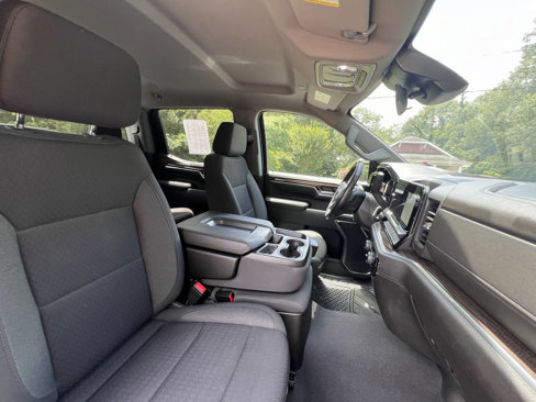 Used 2022 Chevrolet Silverado 1500 LT image 16