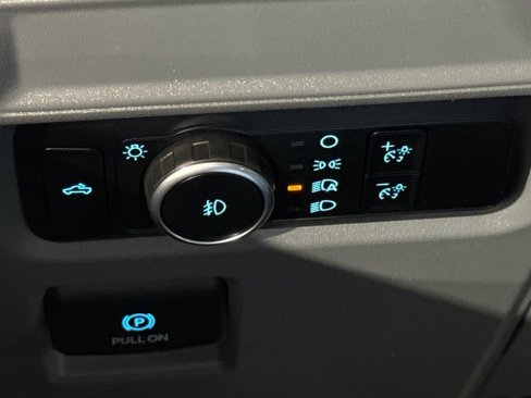 Used 2023 Ford F150 XLT image 37