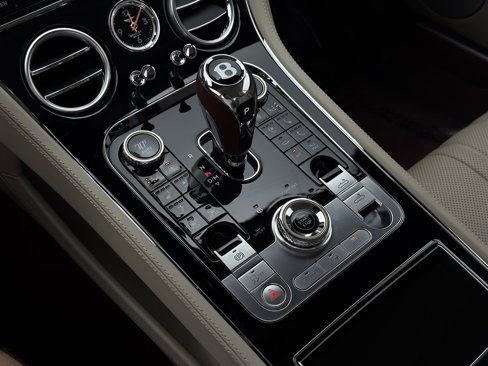 Certified 2024 Bentley Continental GT image 16