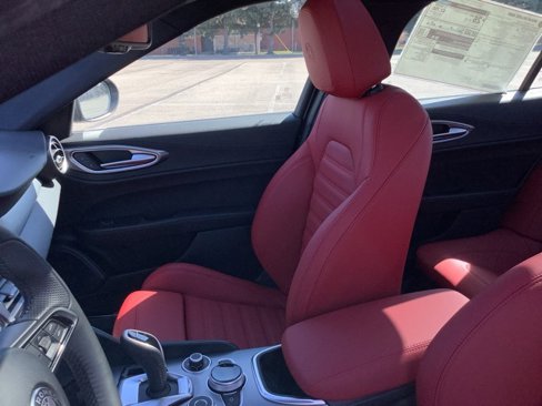New 2025 Alfa Romeo Giulia Sprint w/ Veloce Package AWD image 19