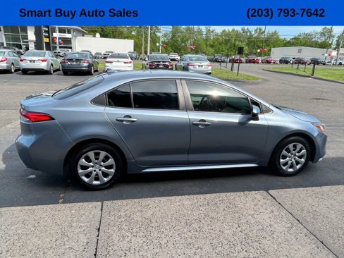 Used 2021 Toyota Corolla LE image 6