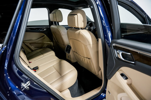 Used 2023 Porsche Macan S image 33