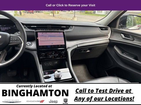 Used 2023 Jeep Grand Cherokee L Limited w/ Black Appearance Package image 25