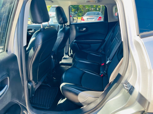Used 2019 Jeep Compass Latitude w/ Popular Equipment Group image 12