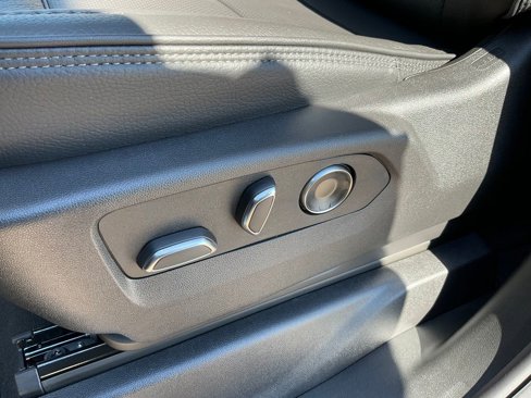 New 2026 GMC Sierra 1500 Denali w/ Denali Reserve Package image 17