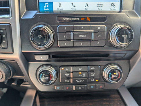 Used 2016 Ford F150 Platinum w/ Technology Package image 19