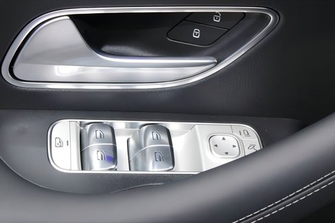 New 2025 Mercedes-Benz GLS 450 4MATIC image 13