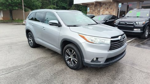 Used 2016 Toyota Highlander XLE image 7