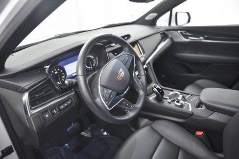 Used 2025 Cadillac XT5 Premium Luxury image 16