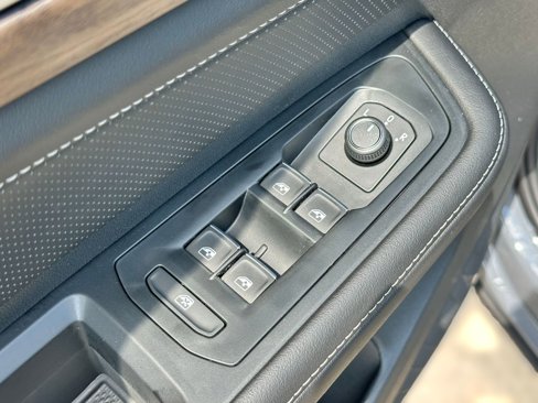 New 2026 Volkswagen Atlas SE image 11