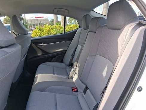 Used 2025 Toyota Camry LE image 30