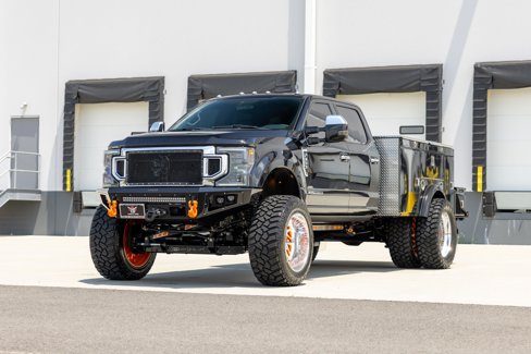 Used 2022 Ford F350 XLT w/ XLT Premium Package image 11