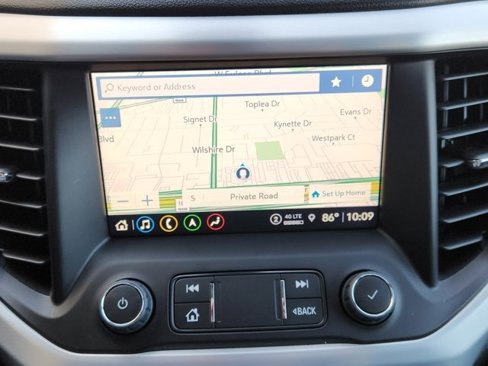 Used 2023 GMC Acadia SLT w/ Technology Package image 5