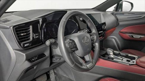 Used 2024 Lexus NX 250 FWD w/ Towing Package (2000 Lbs) image 25