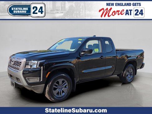Used 2025 Nissan Frontier SV image 1