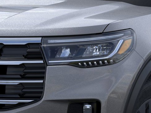 New 2025 Ford Explorer Active image 18
