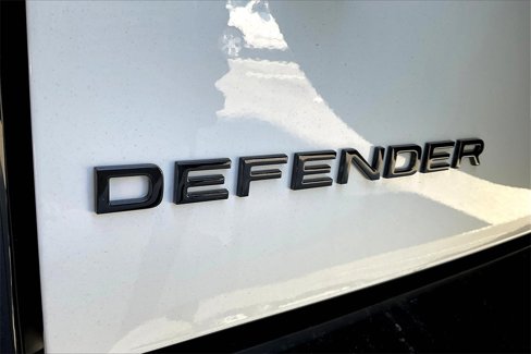 New 2025 Land Rover Defender 110 V8 image 9