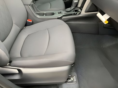 New 2025 Toyota Corolla Cross LE image 17