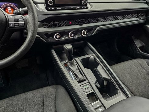 Used 2024 Honda Accord LX image 19
