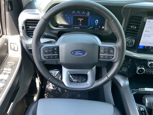 New 2025 Ford F150 Lariat w/ Equipment Group 502A High image 7