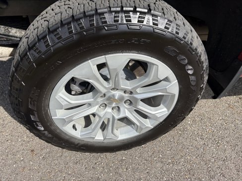 Used 2024 Chevrolet Silverado 1500 LTZ w/ LTZ Premium Package image 16