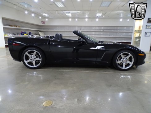 Used 2005 Chevrolet Corvette Convertible w/ Preferred Equipment Group image 14