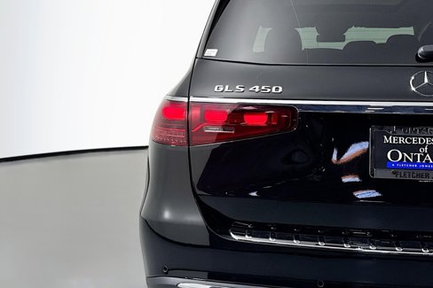 New 2026 Mercedes-Benz GLS 450 4MATIC image 15