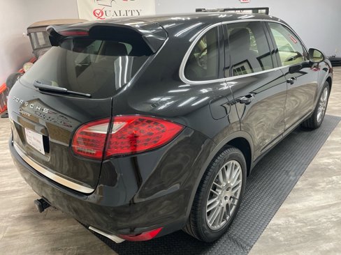 Used 2012 Porsche Cayenne image 9