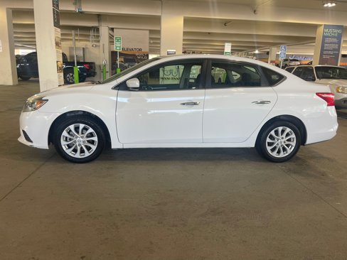 Used 2019 Nissan Sentra SV image 3
