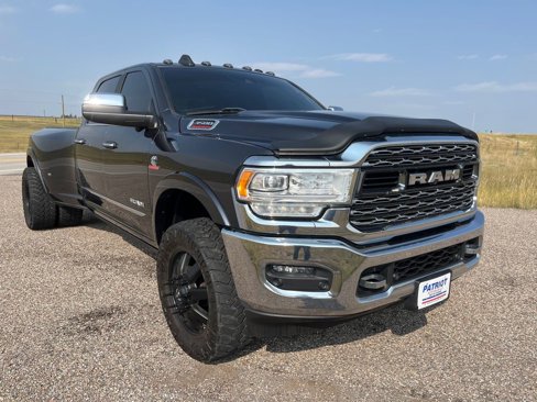 Used 2020 RAM 3500 Limited w/ Max Tow Package image 3