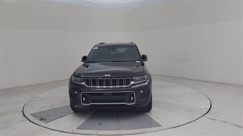 New 2025 Jeep Grand Cherokee Overland w/ Luxury Tech Group IV image 5