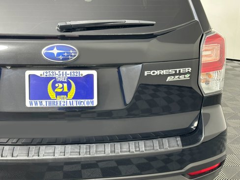 Used 2017 Subaru Forester 2.5i Premium image 13