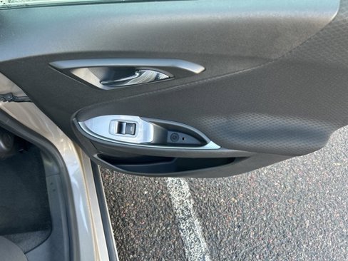Used 2023 Chevrolet Malibu LS image 37