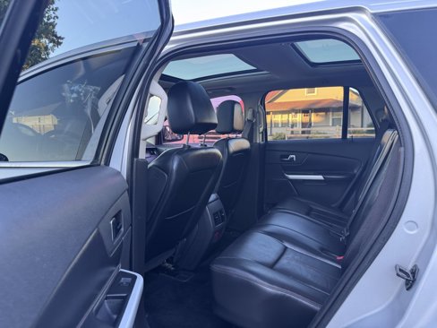 Used 2012 Ford Edge Limited image 22