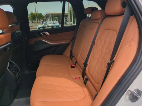 New 2026 BMW X5 xDrive40i w/ M Sport Package image 13