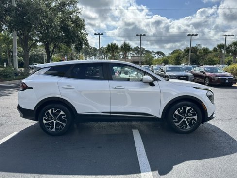 Used 2023 Kia Sportage EX image 8