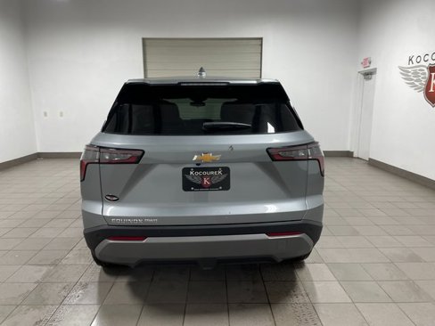 New 2026 Chevrolet Equinox LT w/ Convenience Package II image 5