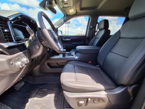 New 2025 GMC Sierra 1500 SLT w/ SLT Premium Package image 10