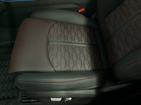 New 2025 Audi RS Q8 performance image 14