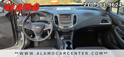 Used 2017 Chevrolet Cruze LT image 37