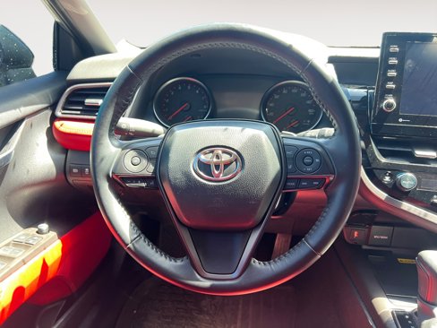 Used 2023 Toyota Camry XSE image 12