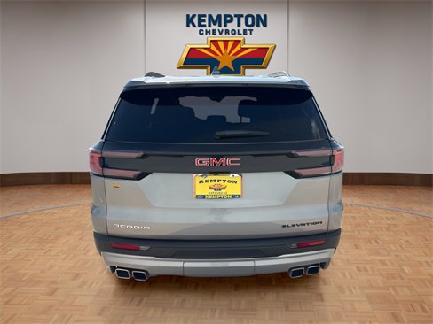 Used 2025 GMC Acadia Elevation image 5
