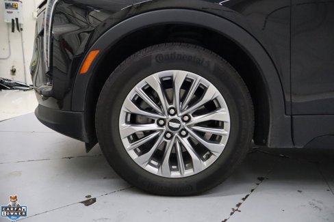 Used 2025 Cadillac XT4 Premium Luxury image 12